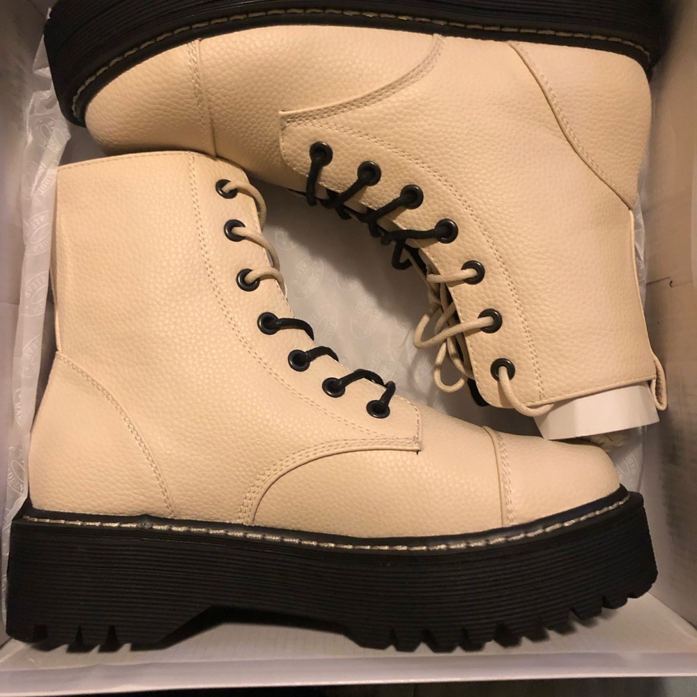 Steve Madden Boots